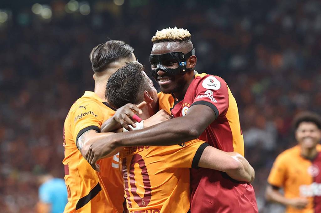Osimhen için 6 milyon euro'luk teklif kapıda