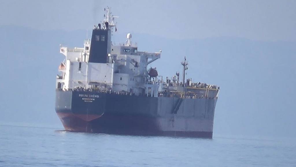 Marmara Denizi'ne gemiden düşen Hindistan vatandaşı aranıyor