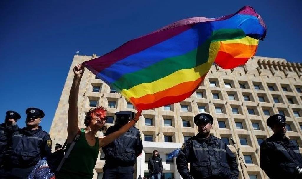 Gürcistan'da LGBT propagandasını yasaklayan düzenlemeye onay çıktı…