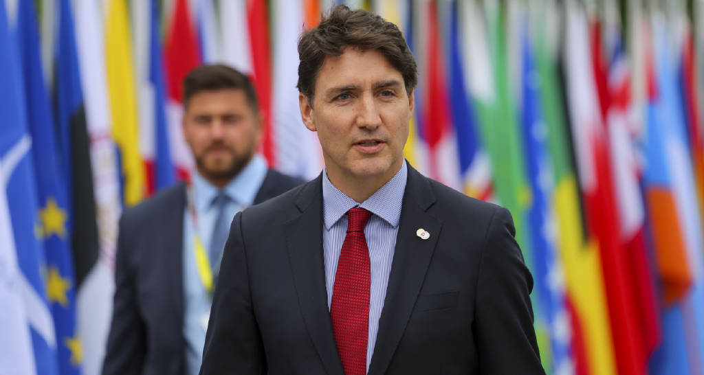 Kanada Başbakanı Justin Trudeau, istifa etti!