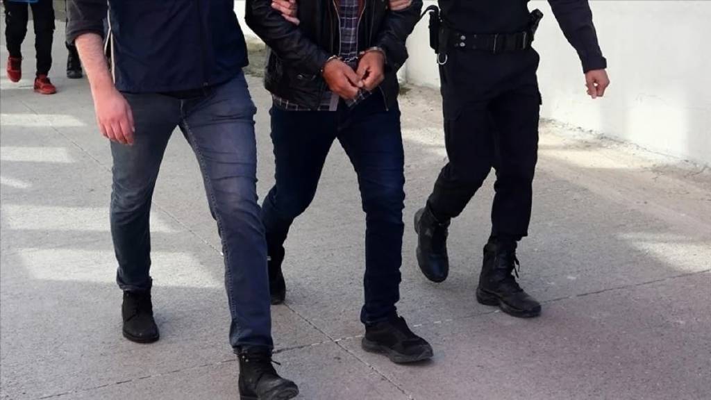 Terör örgütü El Kaide'nin 2 kilit ismi İstanbul'da yakalandı!