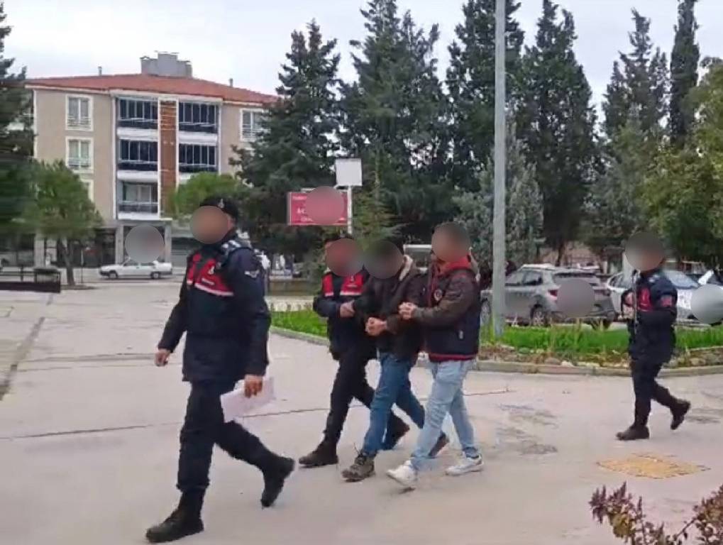 'Gizli servistenim' yalanıyla 1 milyonluk vurgun!