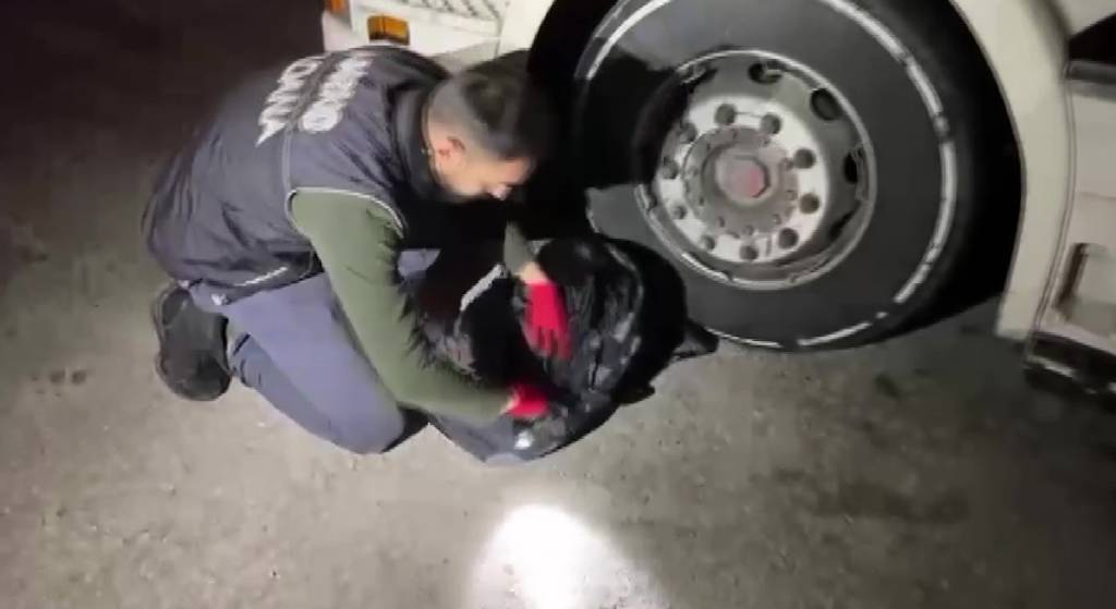 Montundan kokain çıktı, "Komşumun" dedi