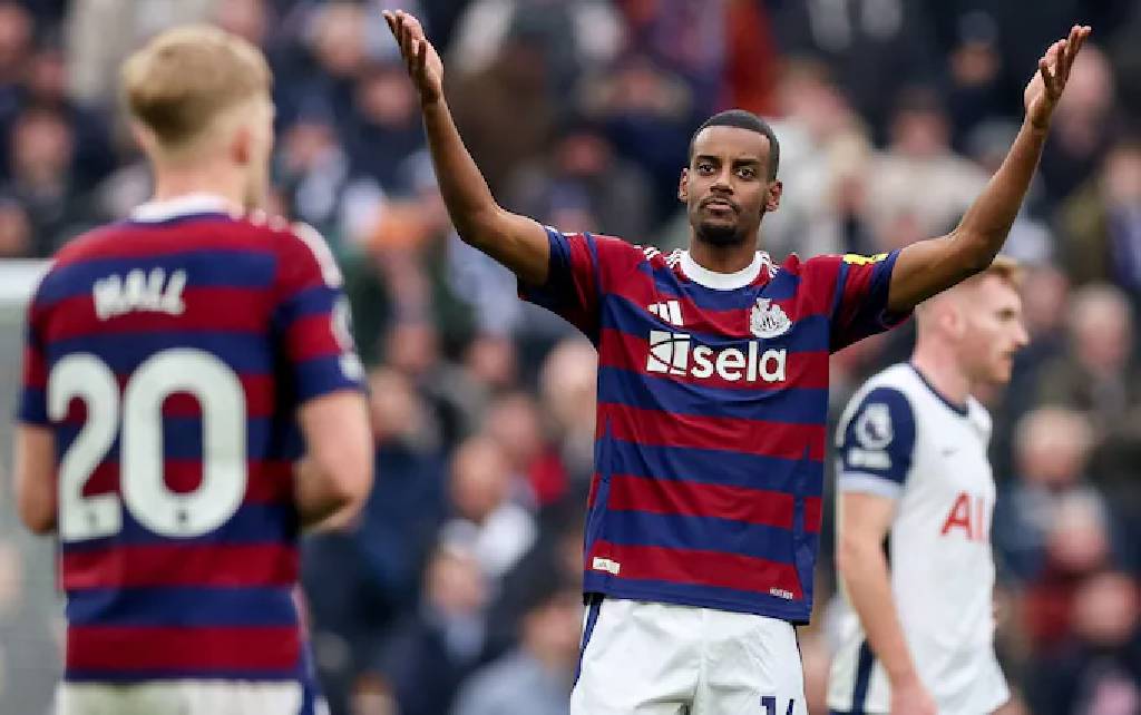 Tottenham öne geçtiği maçı koruyamadı, Newcastle geriden gelerek maçı 2 -1 kazandı