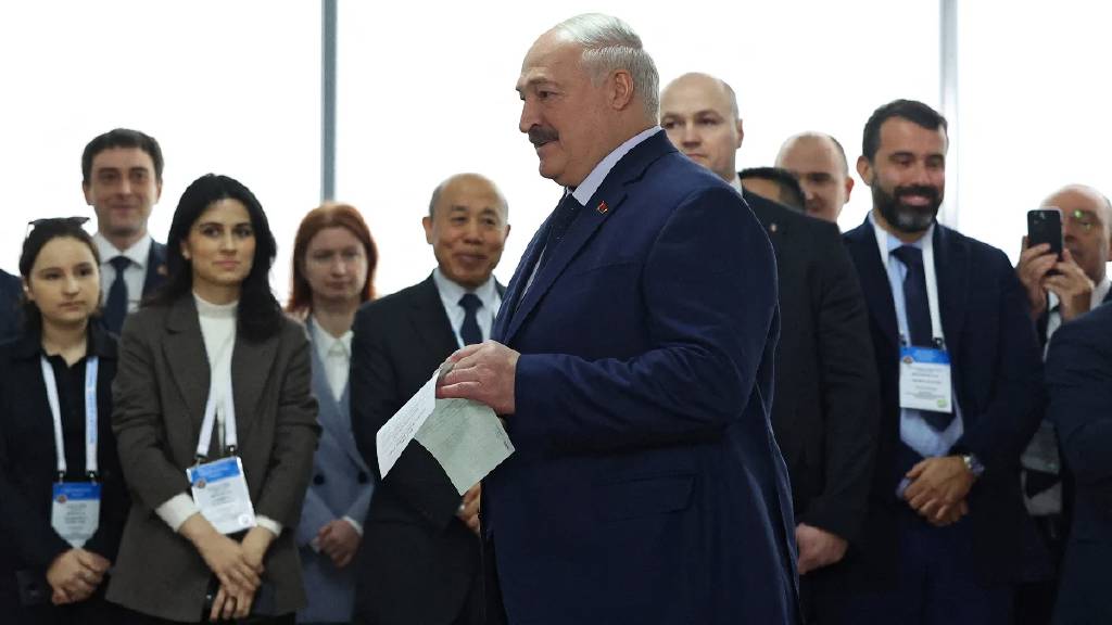 Belarus Devlet Başkanı Aleksandr Lukaşenko, yüzde 86 oyla yeniden seçildi!