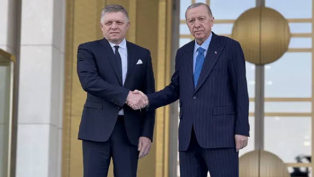 Cumhurbaşkanı Erdoğan, Slovakya Başbakanı Robert Fico’yu resmi törenle karşıladı