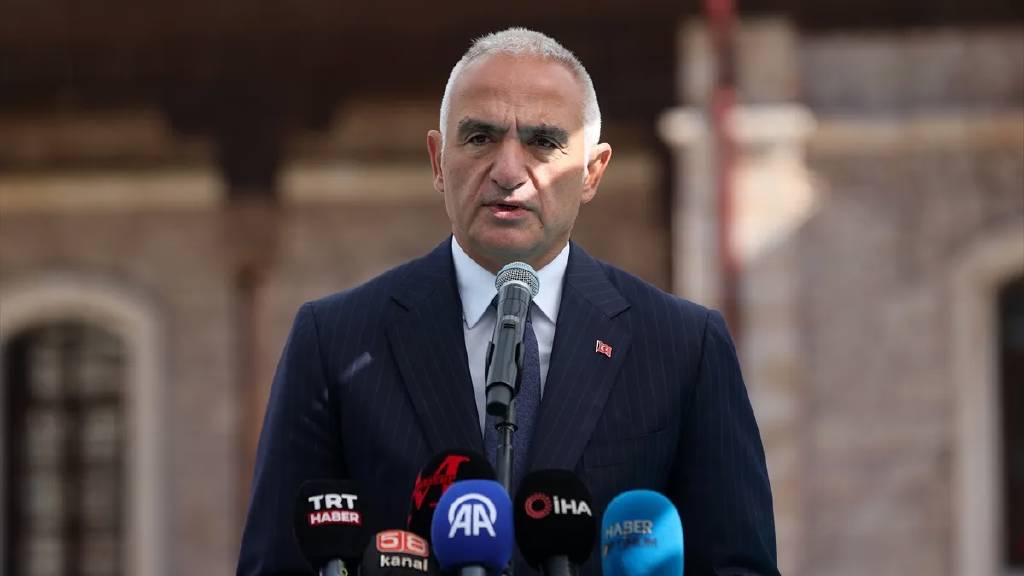 "Hedefimiz, gençlerin kültürel ve sanatsal faaliyetlere ulaşmasını sağlamaktır.”