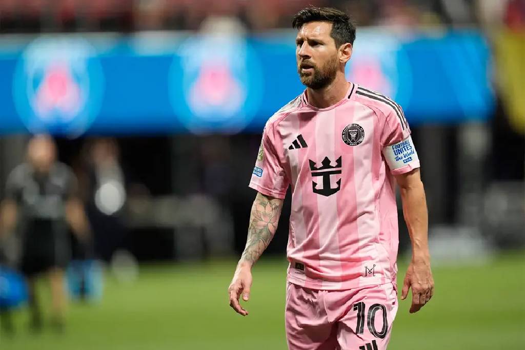 Futbolseverlere müjde! Messi, 3 yıl daha Miami'de