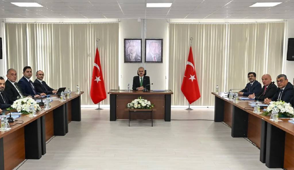 "Yılda 13 milyon ton kapasiteye ulaşacak olan limanın, bölgesel ticaretin kalbi olacak"