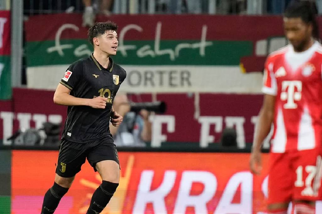 Almanya'yı kasıp kavuran 20'lik Türk Fenerbahçe'ye