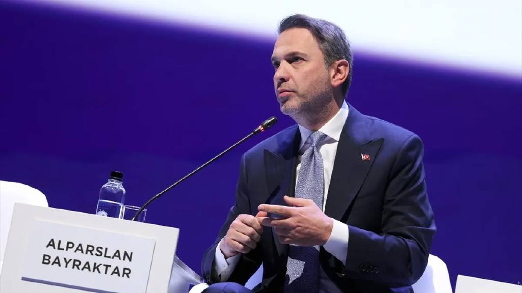 "Türkiye olarak bu dönüşümün merkezindeyiz.”
