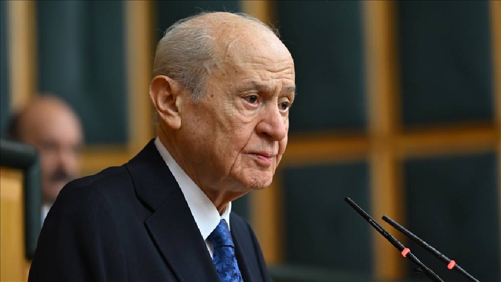 Devlet Bahçeli'den DEM'e slogan uyarısı