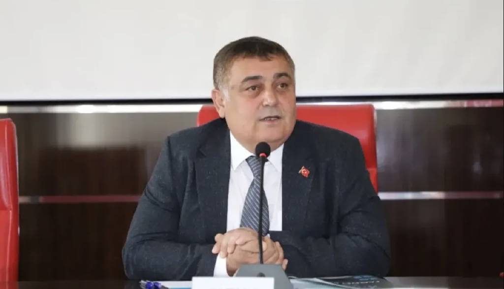 Bir belediye başkanı daha AK Parti'ye geçmeye hazırlanıyor