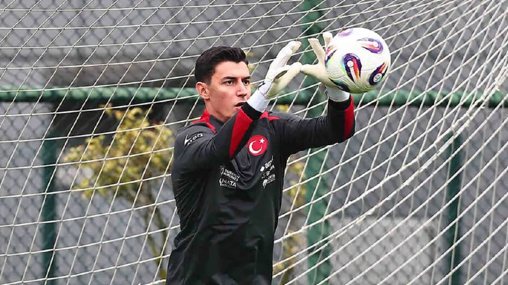 Berke Özer, Milli Takım Kampını terketti