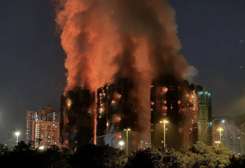 Hong Kong'da 3 günlük yas ilan edildi