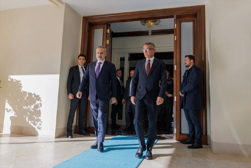 Hakan Fidan, KKTC Cumhurbaşkanı ile görüştü