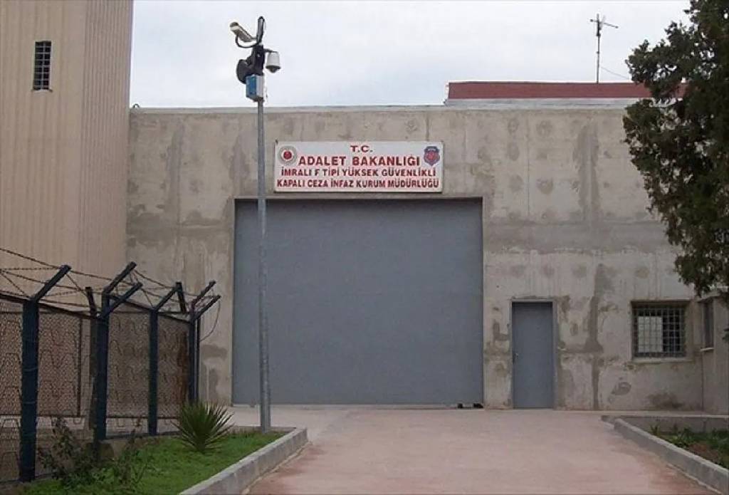 AK Parti: "İmralı ziyaretine olumlu bakıyoruz"