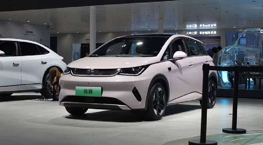 BYD, elektrikli araç pazarında global liderliğini sürdürüyor