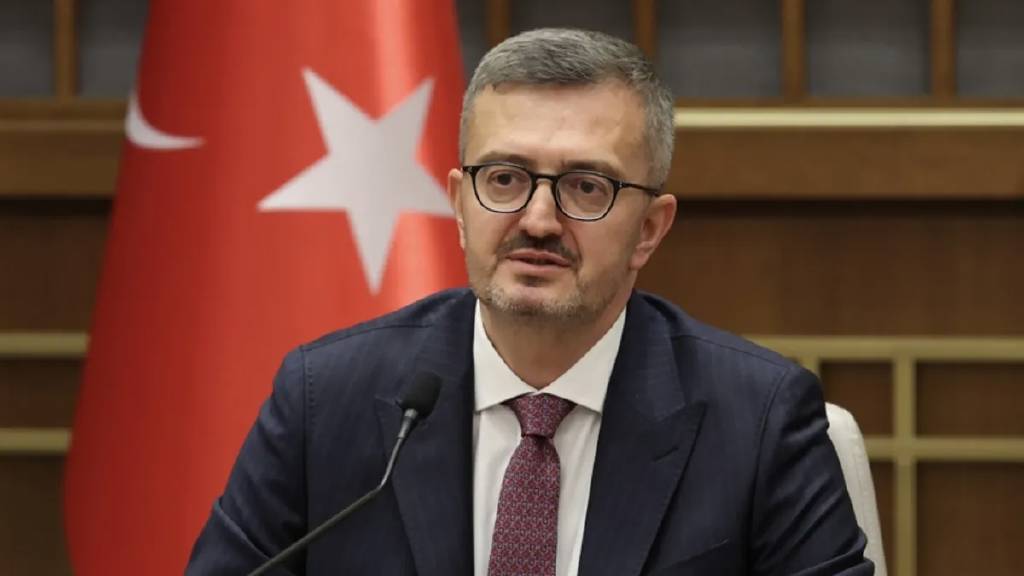 Burhanettin Duran'dan öğretmenler günü mesajı