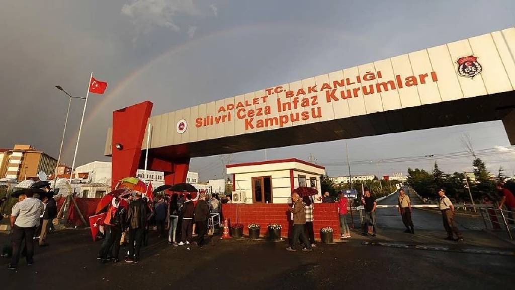 Cezaevlerinde tahliyeler başladı