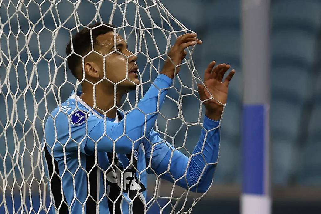 Beşiktaş'ın stoper gözdesi Brezilya'dan