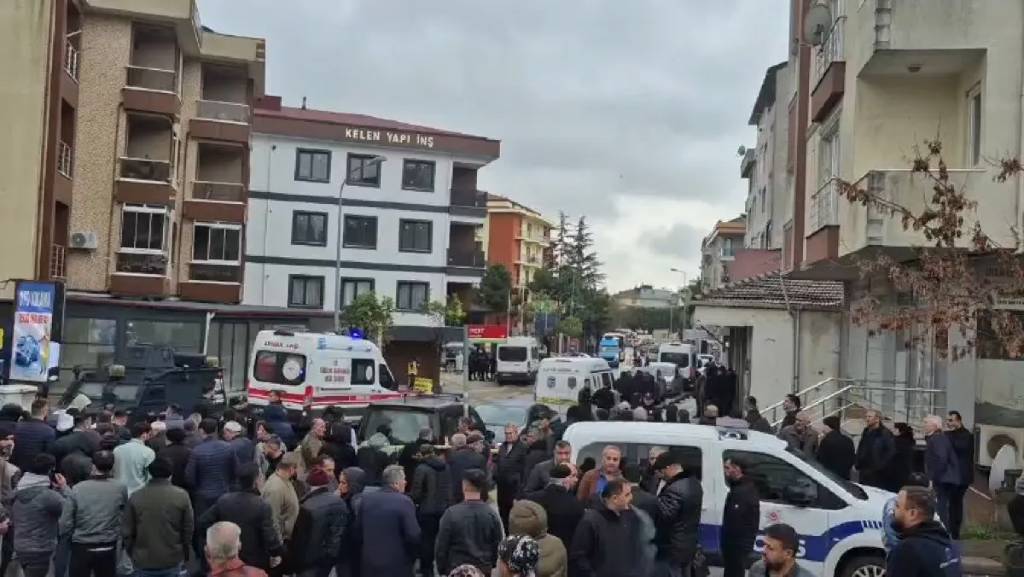 İstanbul'da operasyon: 1 Polis şehit oldu