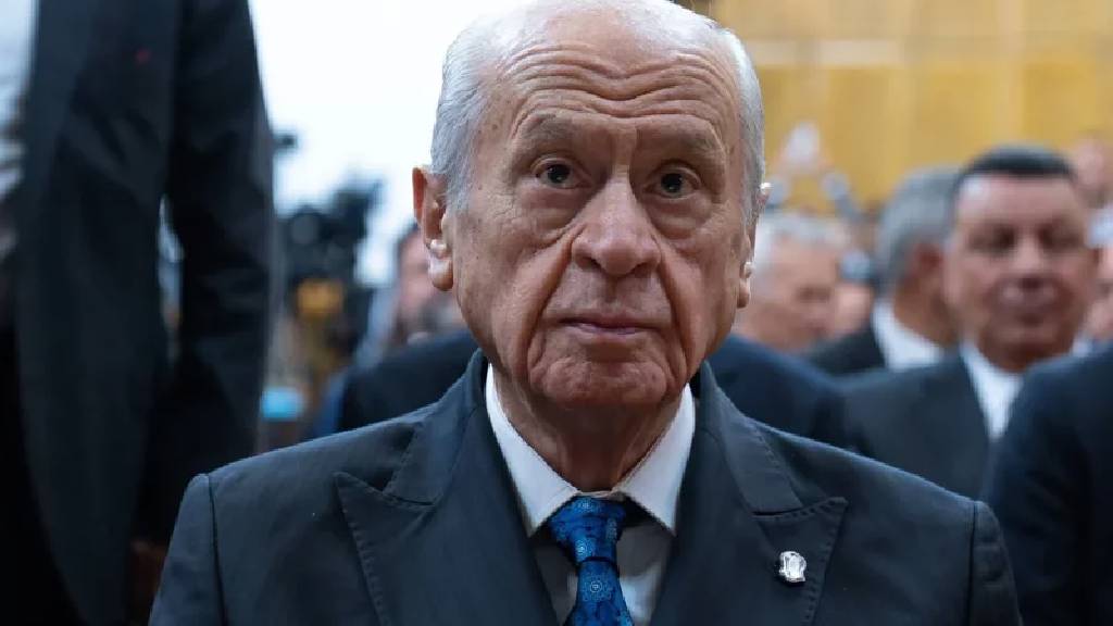 Bahçeli: "Suça bulaşmayan dönsün"