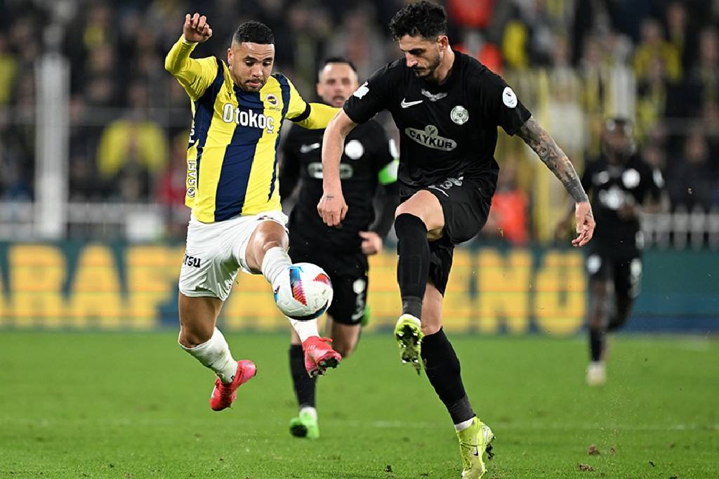 Fenerbahçe, 9 kişi kalan Rizespor'a karşı son dakikalarda geriden gelerek kazandı
