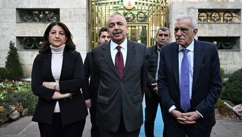 Silah bırakma çağrısı için kritik gün! DEM Parti 17.00'de açıklama yapacak...