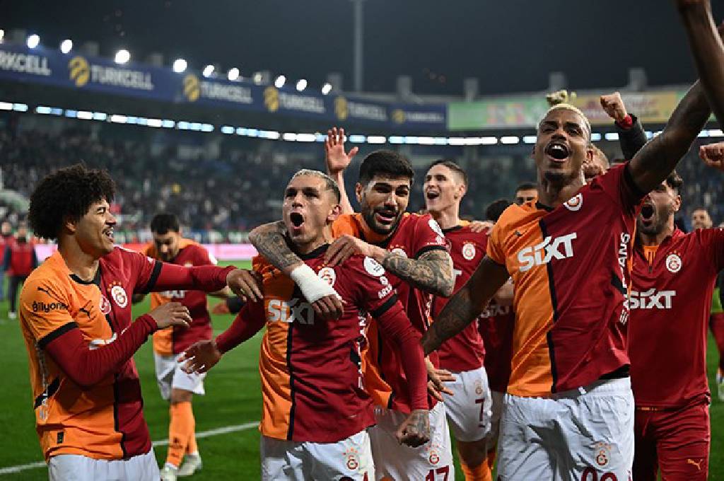 Galatasaray, tarihi bir başarıya imza attı