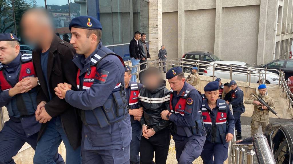 Zonguldak'ta cesedi yakılmış halde bulunan Afgan işçiyle ilgili dava görüldü! 