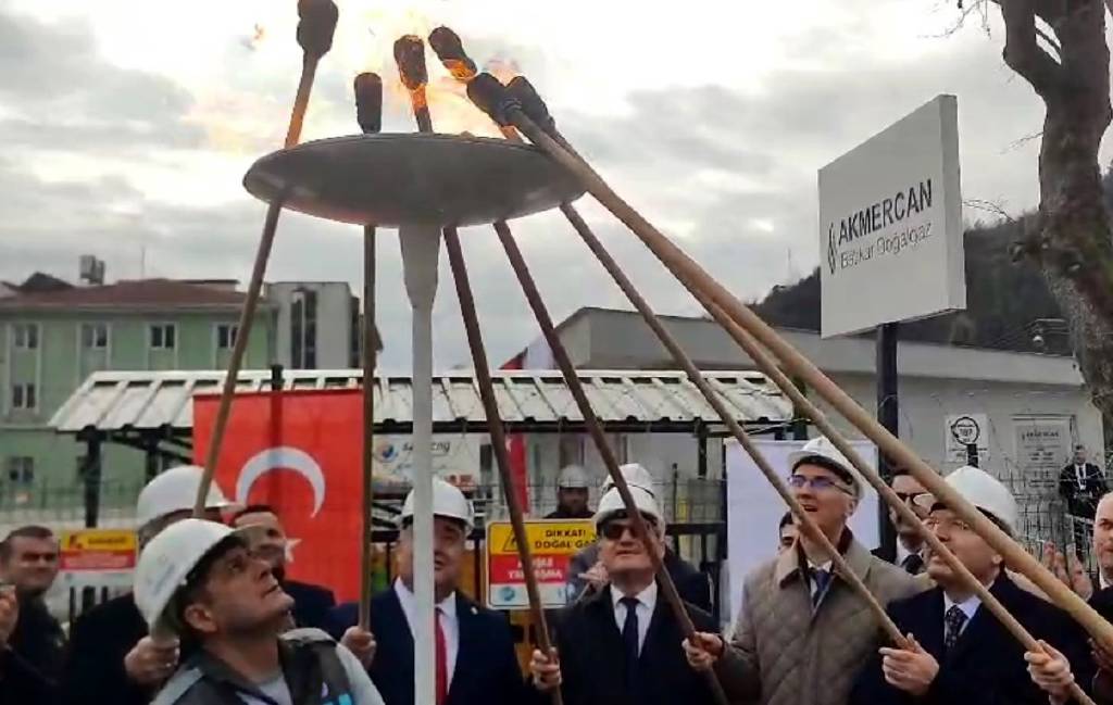 Doğalgazın ilk ateşini, Adalet Bakanı Tunç yaktı…