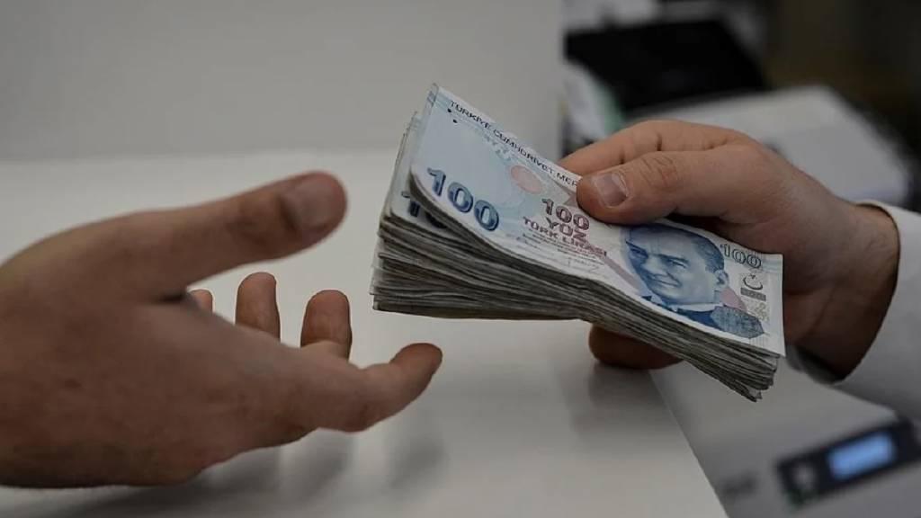 Tarih belli oldu! Emekli ikramiyesi ne kadar olacak?