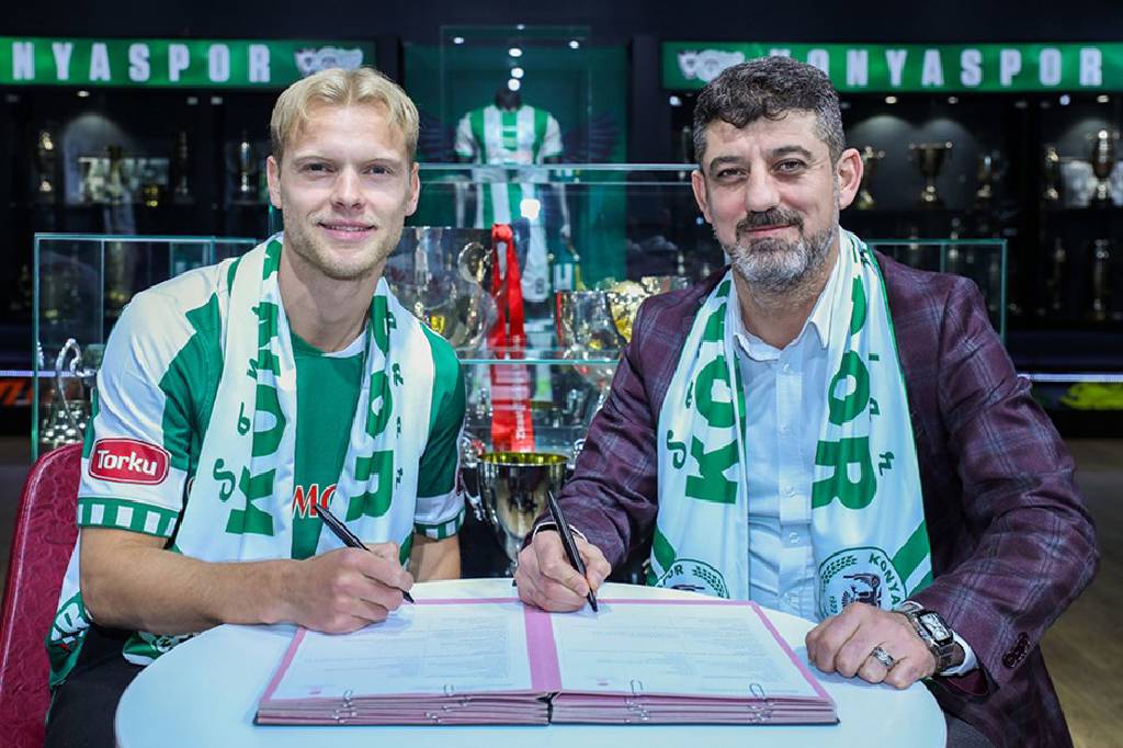Konyaspor, Morten Bjorlo ile 2.5 yıllık sözleşme imzaladığını açıkladı