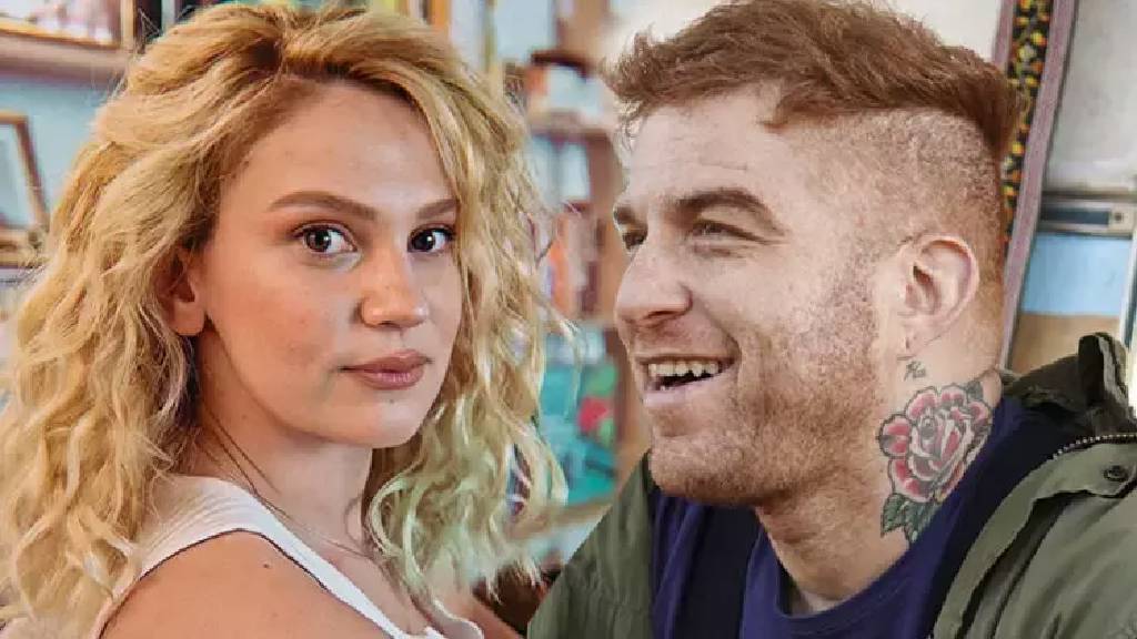 Farah Zeynep Abdullah ve Athena Gökhan aşk mı yaşıyor? Sürpriz yakınlaşma...