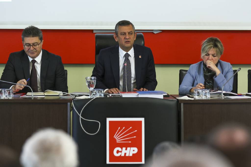CHP Parti Meclisi'nde ön seçim kararı alındı