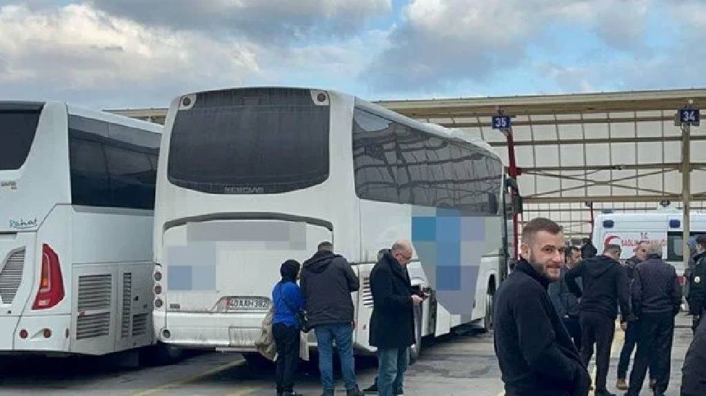 Yolcu otobüsünde akılalmaz olay! Herkes uyuyor sandı, gerçek başka çıktı...