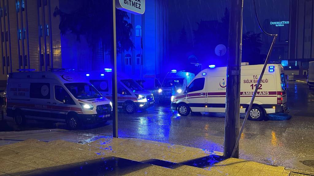 Şanlıurfa'da 33 kız öğrenci tavuktan zehirlenerek hastanelik oldu!