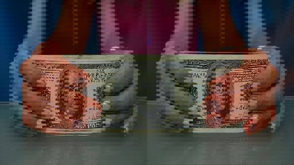Piyasalarda hareketlilik! Borsa düştü, dolar ve euro rekor kırdı…