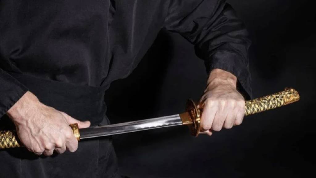 Yeni kanun çıktı! İngiltere'de Ninja kılıcı yasağı başlıyor
