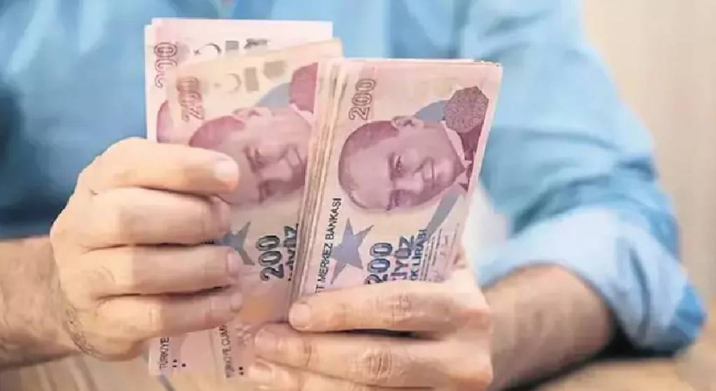 Emeklilerin bayram ikramiyesi, 4 bin liraya yükseltildi…