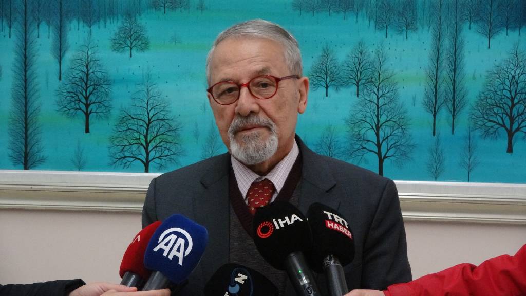 Erzincan’da 4.2 büyüklüğündeki depreme ilişkin Görür'den açıklama