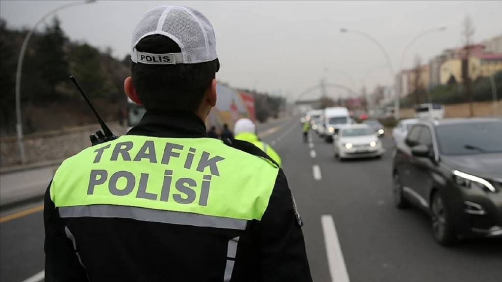 İstanbul'da bazı yollar trafiğe kapatılıyor...