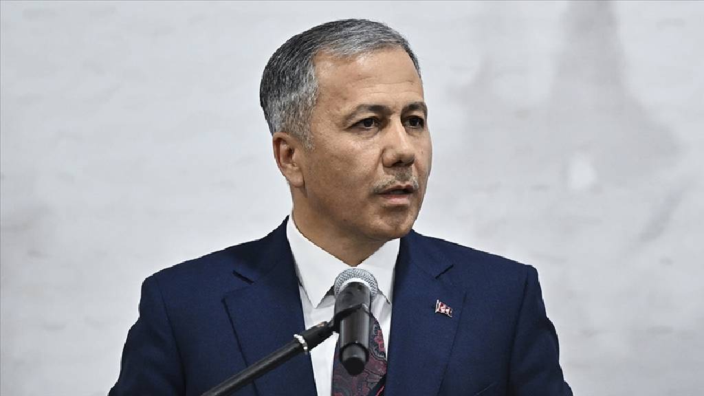 İçişleri Bakanı uyardı! ‘Yollar kavuşturmak için vardır, ayırmak için değil’