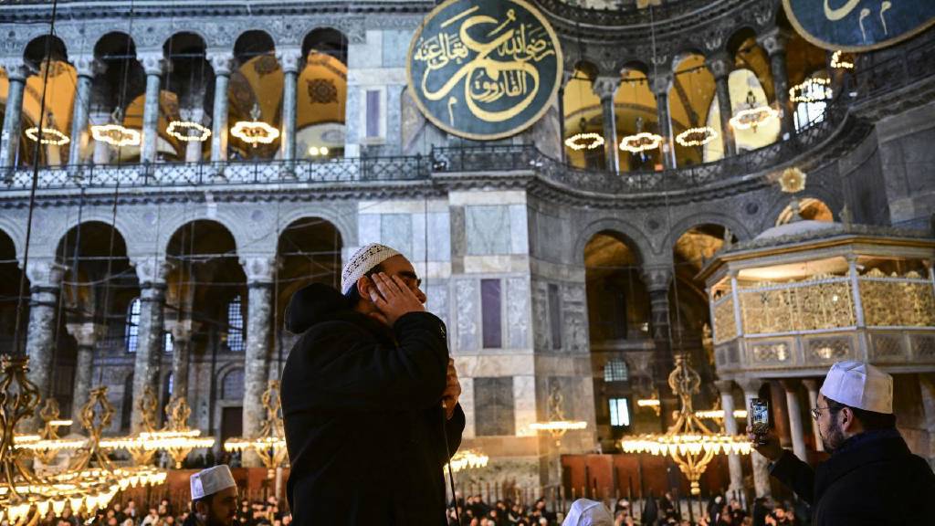 İşte il il bayram namazı saatleri...