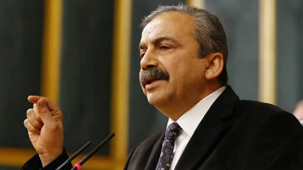 Sırrı Süreyya Önder açıkladı! "Öcalan'ın hiçbir şartı yok"