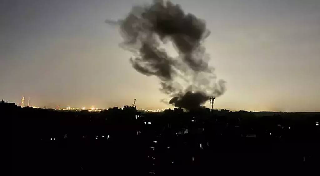 İsrail'in Gazze'de düzenlediği saldırılarda 16 Filistinli öldü