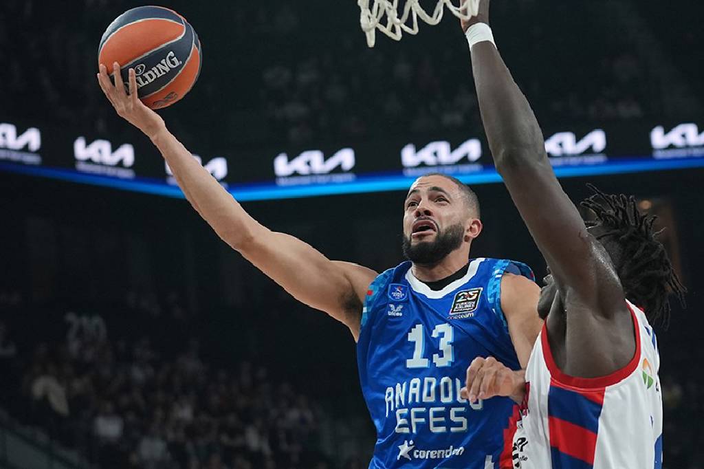 Anadolu Efes, Euroleague’de üst üste 5. kez kazandı
