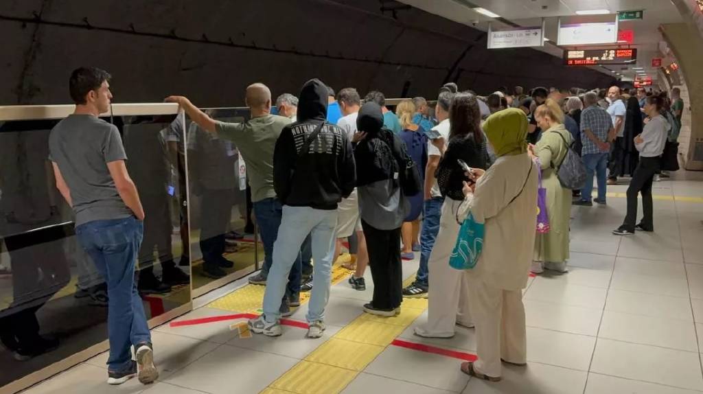 İstanbul'da bazı metro hatları kapatıldı…