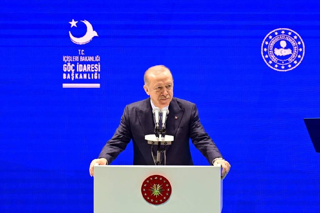 "Türkiye'de 4 milyon 33 bin göçmen var "